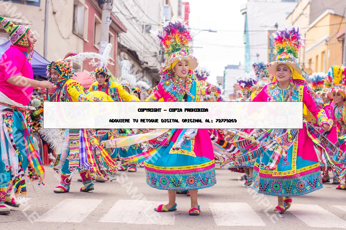 13. CONJUNTO FOLKLORICO Tinkus Tolkas
